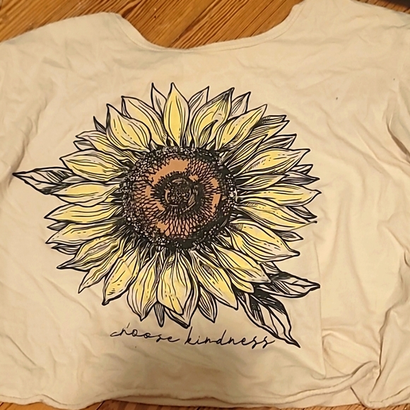 Shirt - Picture 1 of 3